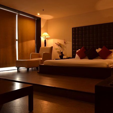 The Seventeen Degrees Hotel Dhanbād 外观 照片