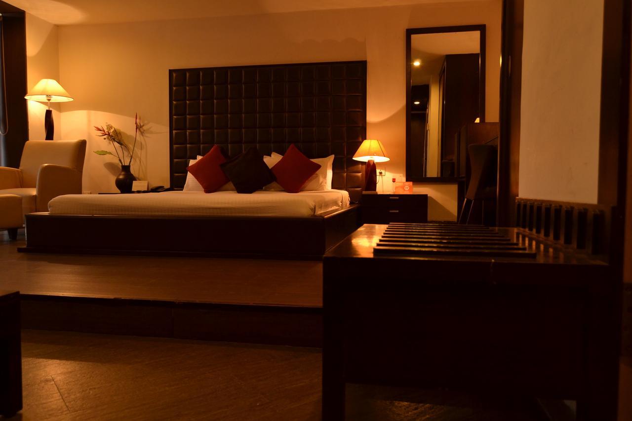 The Seventeen Degrees Hotel Dhanbād 外观 照片