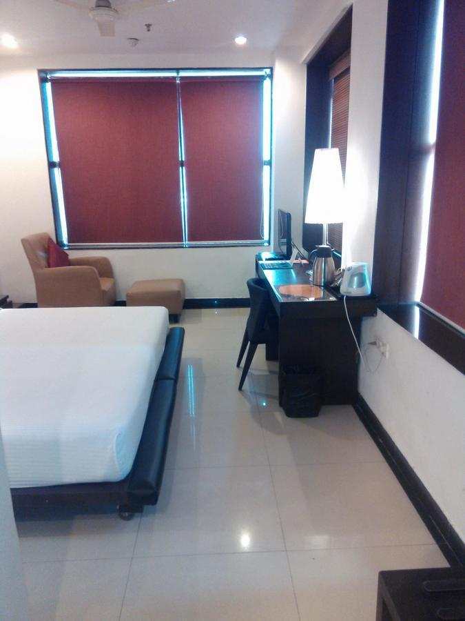 The Seventeen Degrees Hotel Dhanbād 外观 照片