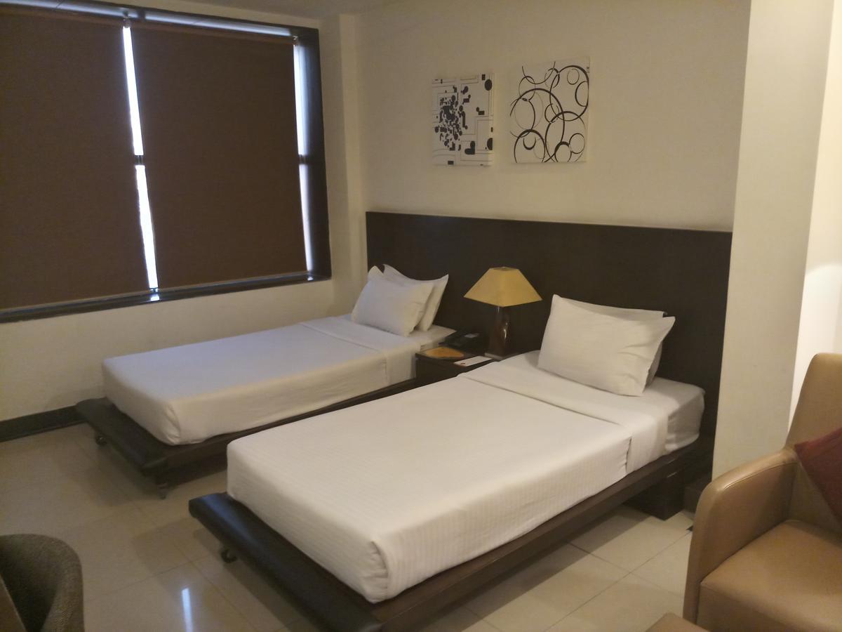 The Seventeen Degrees Hotel Dhanbād 外观 照片
