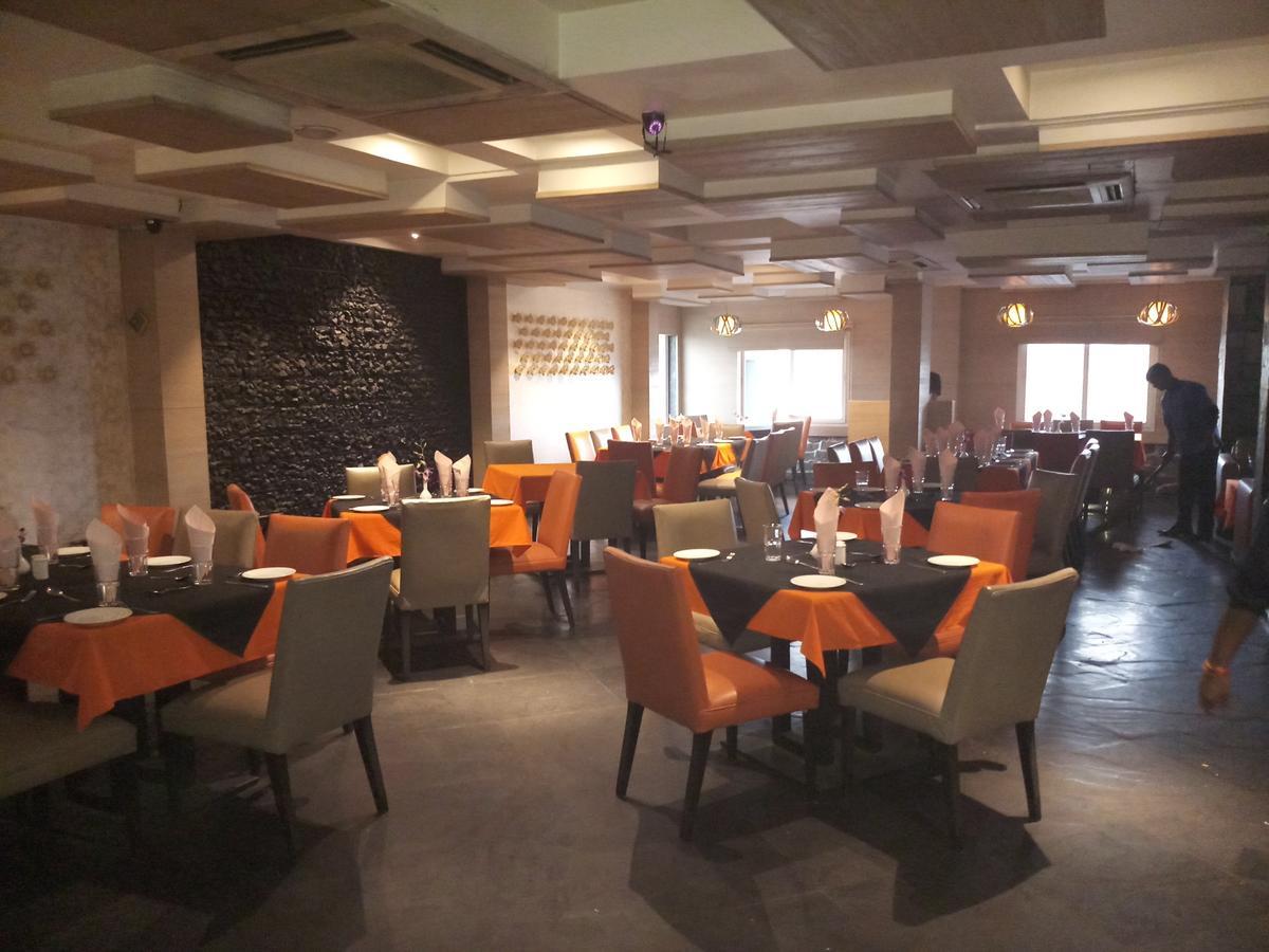 The Seventeen Degrees Hotel Dhanbād 外观 照片